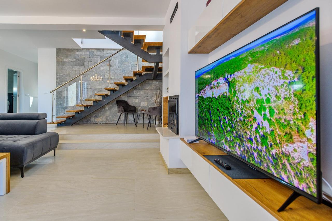 Luxury Stone Villa With Pool - Brisevo Extérieur photo