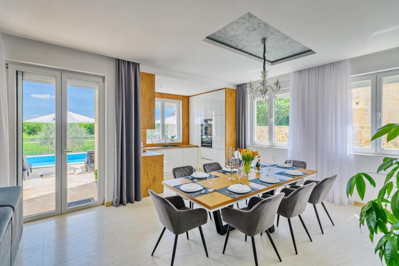 Luxury Stone Villa With Pool - Brisevo Extérieur photo